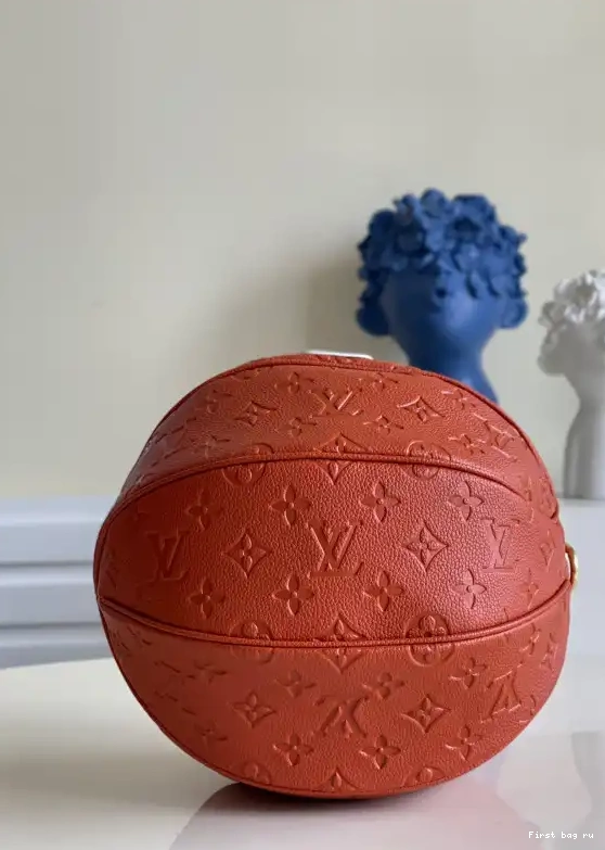 Frstbag ru BALL BASKET LOUIS VUITTON LVXNBA IN 0407
